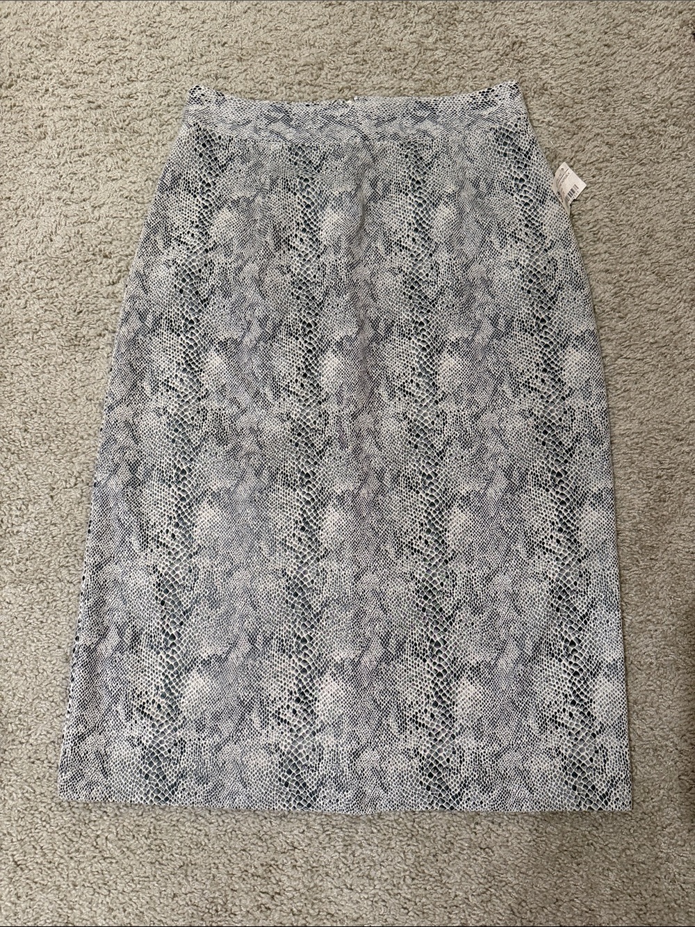 The Impeccable Pig Gray and White Snake-Print Pencil Skirt